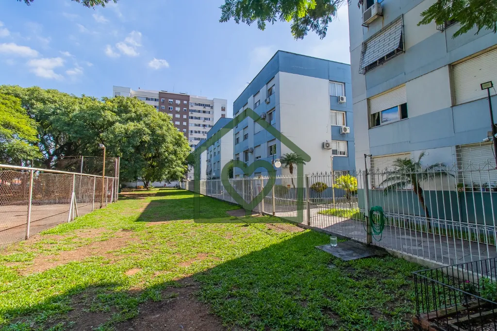 Imagem Heras Imóveis vende apartamento mobiliado, com 2 dormitórios, no bairro Passo da Areia, em Porto A...