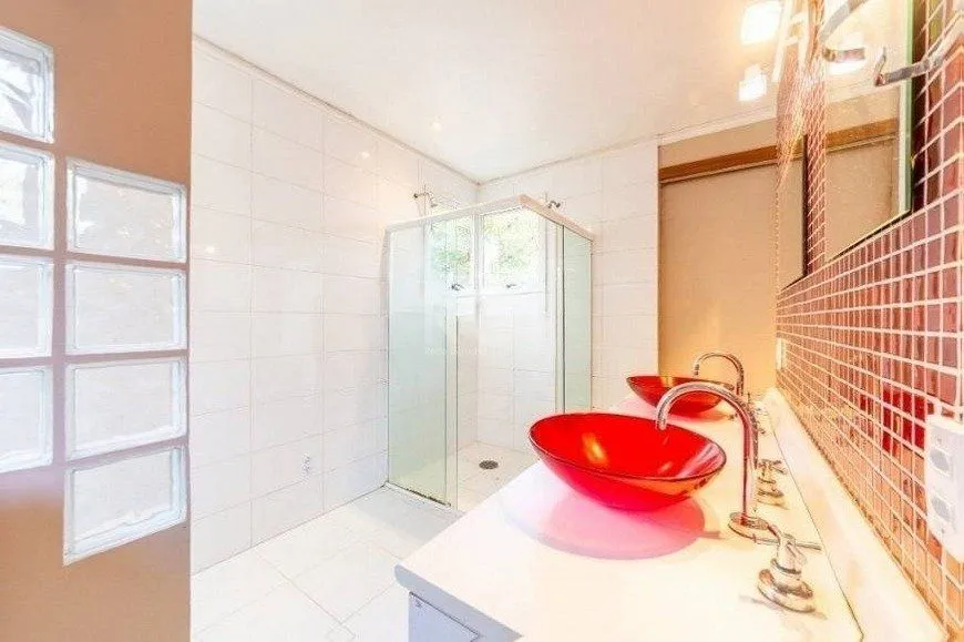 Imagem Casa à venda com 2 quartos, 255m² Rua CORONEL GOMES DE CARVALHO, Sétimo Céu, Porto Alegre