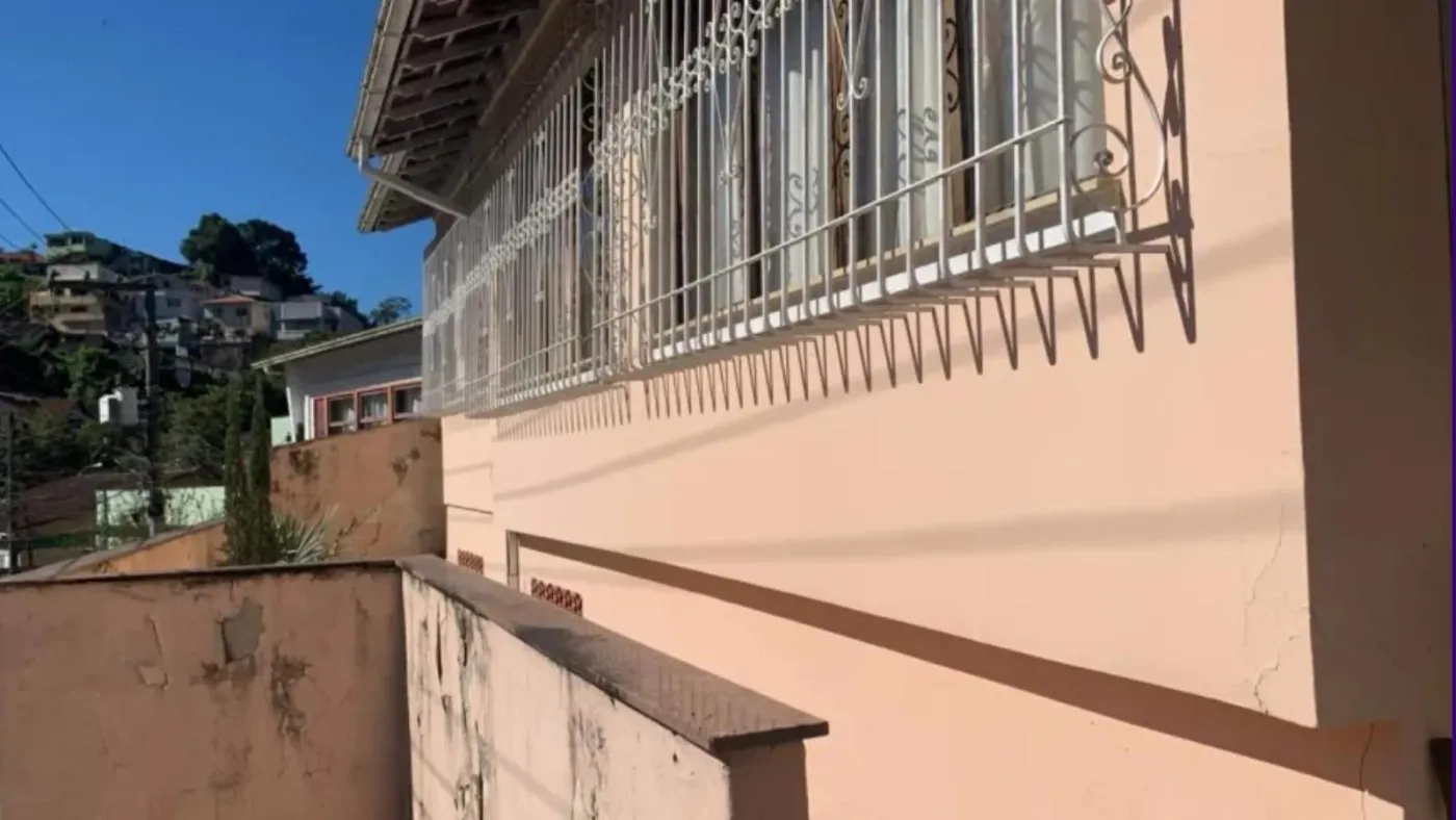 Foto do imóvel Casa para Venda em Petrópolis / RJ em Rua Mosela