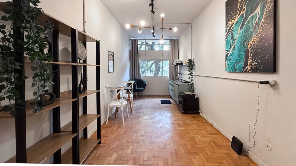 Imagem Apartamento com 1 Quarto para alugar, 39m² - Centro