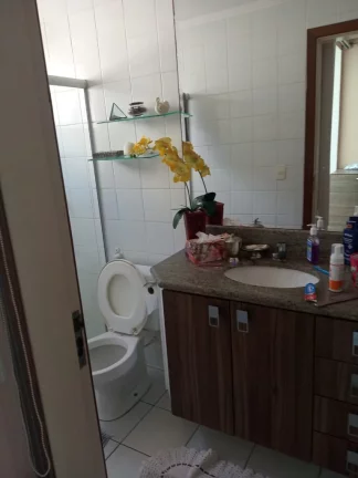 Imagem Condominio De Frente Para Mar Com Apartamento Primeiro Andar Com Vista Lateral
