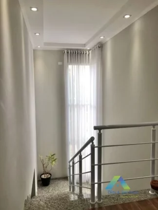 Imagem VILA ASSUNÇÃO Sobrado Alto Padrão 500M², 5 suítes, varanda gourmet, 6 vagas ótima localização e valor !!!