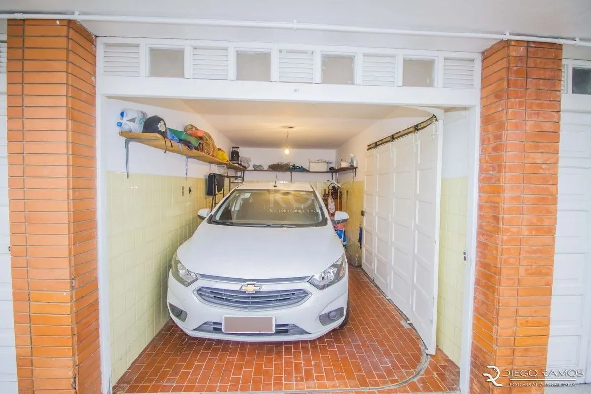 Imagem Apartamento para Venda - 96m², 3 dormitórios, 1 vaga - Menino Deus
