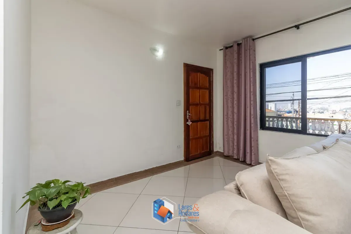 Imagem Sobrado para venda em Vila Itaberaba com 5 quartos, sendo 1 suíte, 220m²
