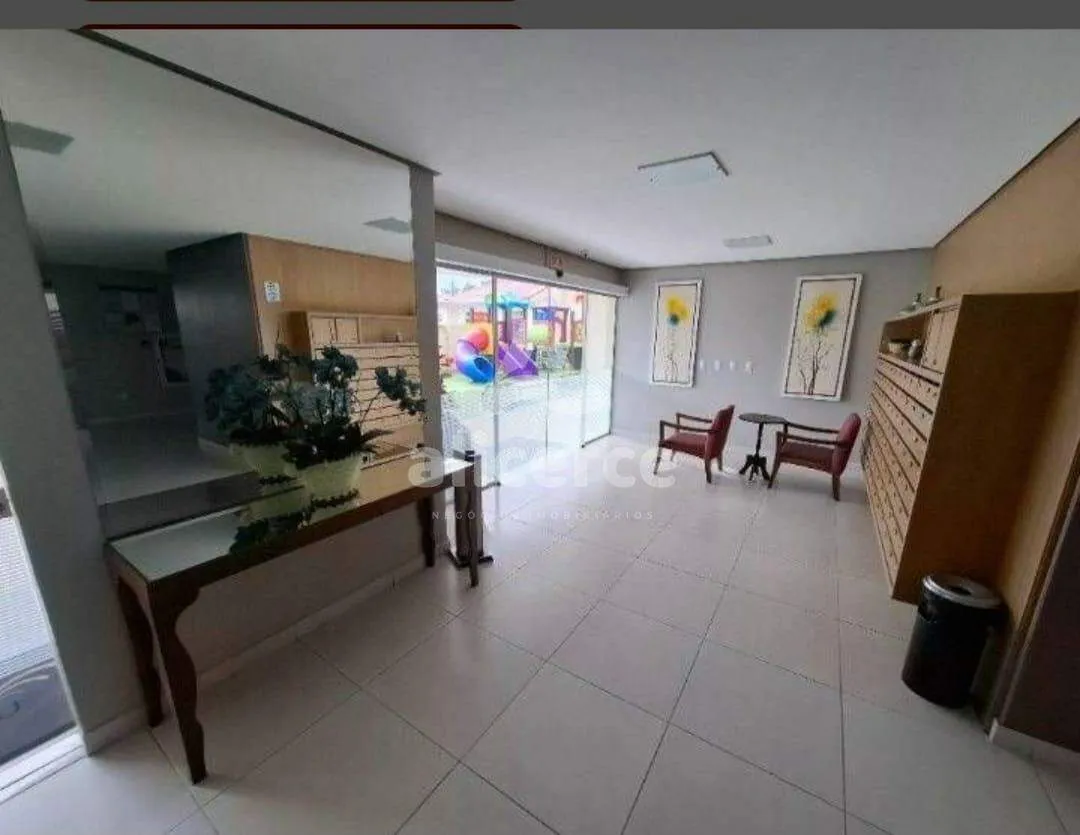 Imagem Apartamento 2 Quartos com Suíte, Sacada e Lazer em Barreiros - São José/SC