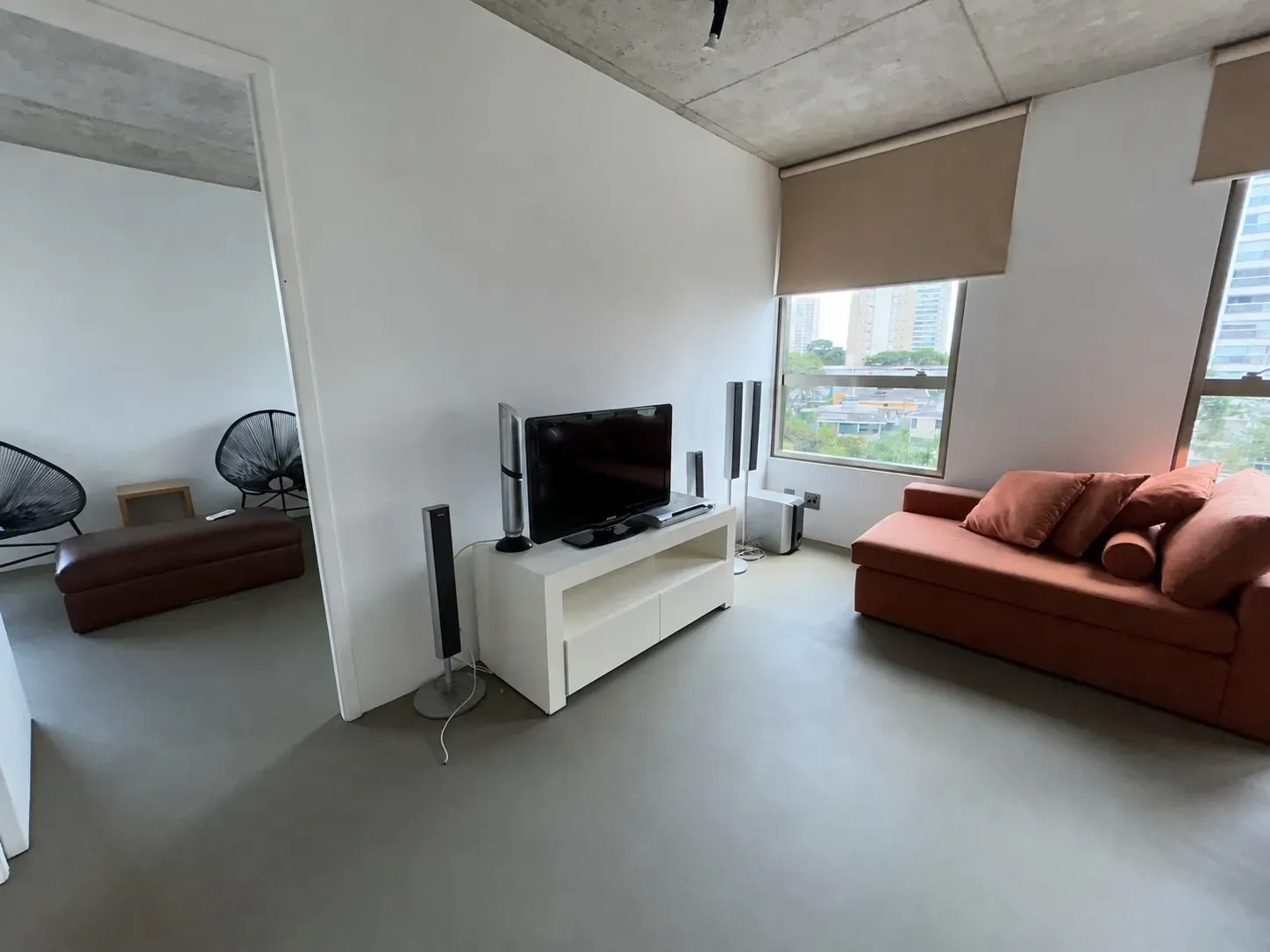 Imagem Apartamento com 1 Quarto à Venda ou Locação, 75 m² em Campo Belo - São Paulo