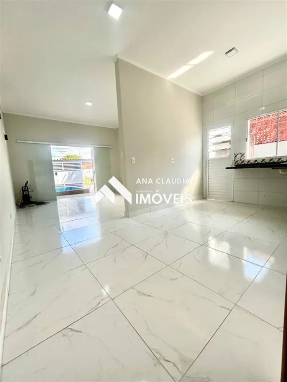 Imagem Casa na cidade de mongaguá lado praia