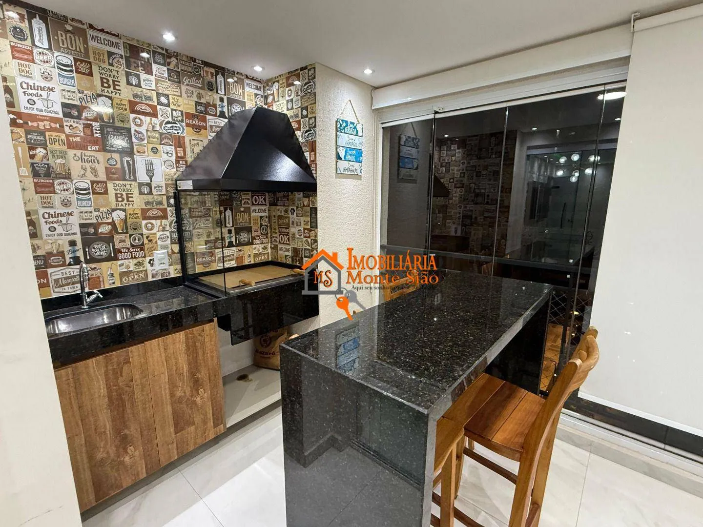 Imagem Apartamento com 2 dormitórios para alugar, 66 m² por R$ 6.500,00/mês - Jardim Flor da Montanha - Guarulhos/SP