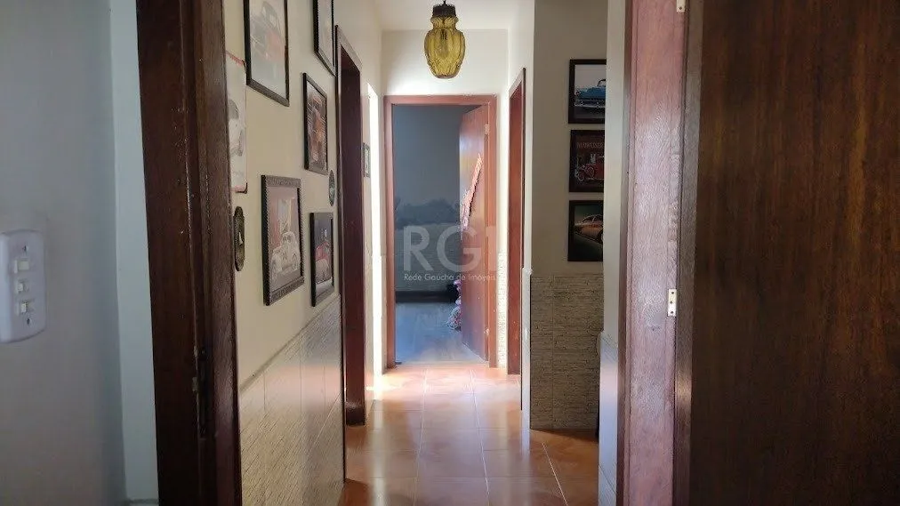 Imagem Casa 3 Quartos, 3 vagas de garagem, Bairro Cavalhada, Porto Alegre-RS.