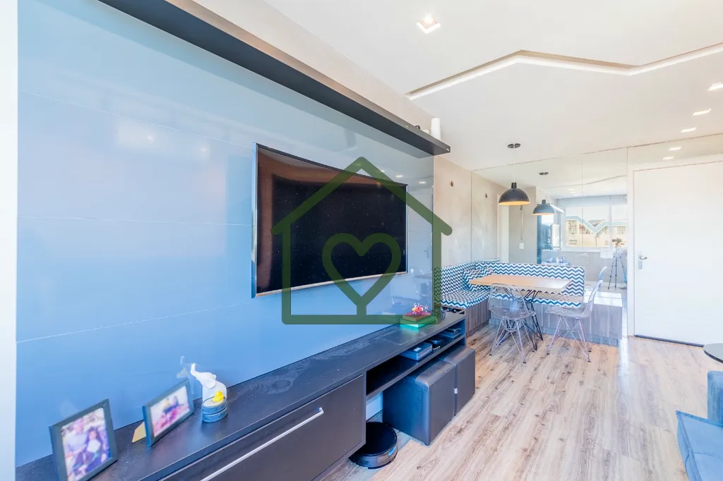 Imagem Apartamento à venda no bairro Azenha, totalmente mobiliado, com 56 m2 de área privativa em andar i...