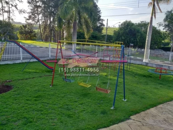 Imagem Chácara formada em condomínio dentro da cidade