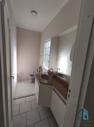 Imagem Imóvel comercial/residencial 07 salas, edícula sala, cozinha, no Bom Retiro em Curitiba PR