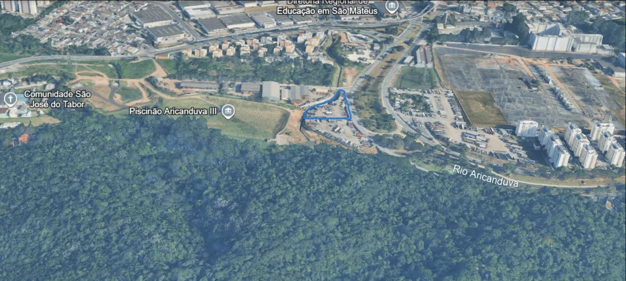 Imagem Terreno de 2.275 m² na Av. Aricanduva com alto potencial para incorporação e comércio.