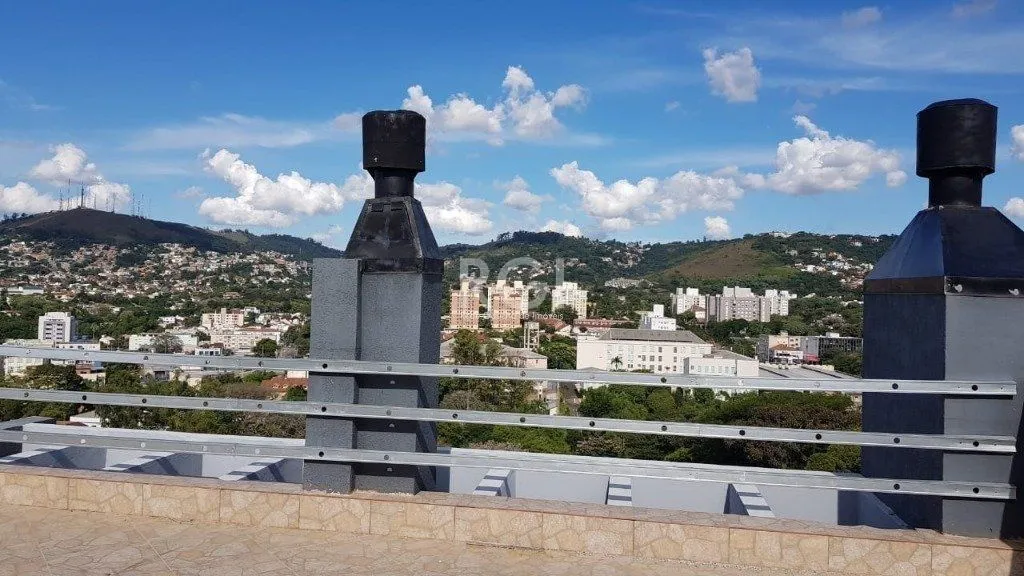 Imagem Casa para Venda - 377m², 4 dormitórios, sendo 2 suítes, 3 vagas - Teresópolis