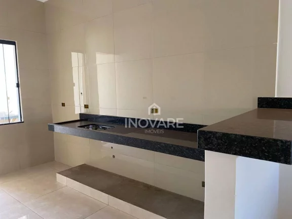 Imagem Casa com 3 dormitórios à venda, 100 m² por R$ 365.000,00 - Setor Planalto - Itumbiara/GO