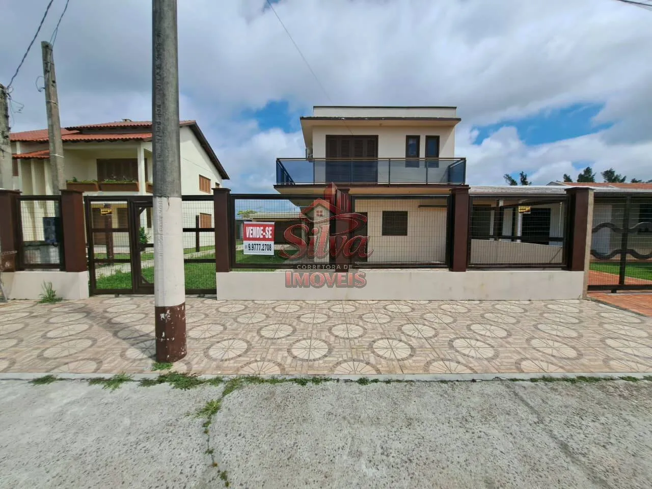 Imagem 1158 |Casa 4 dormitórios com suíte a 260m do mar