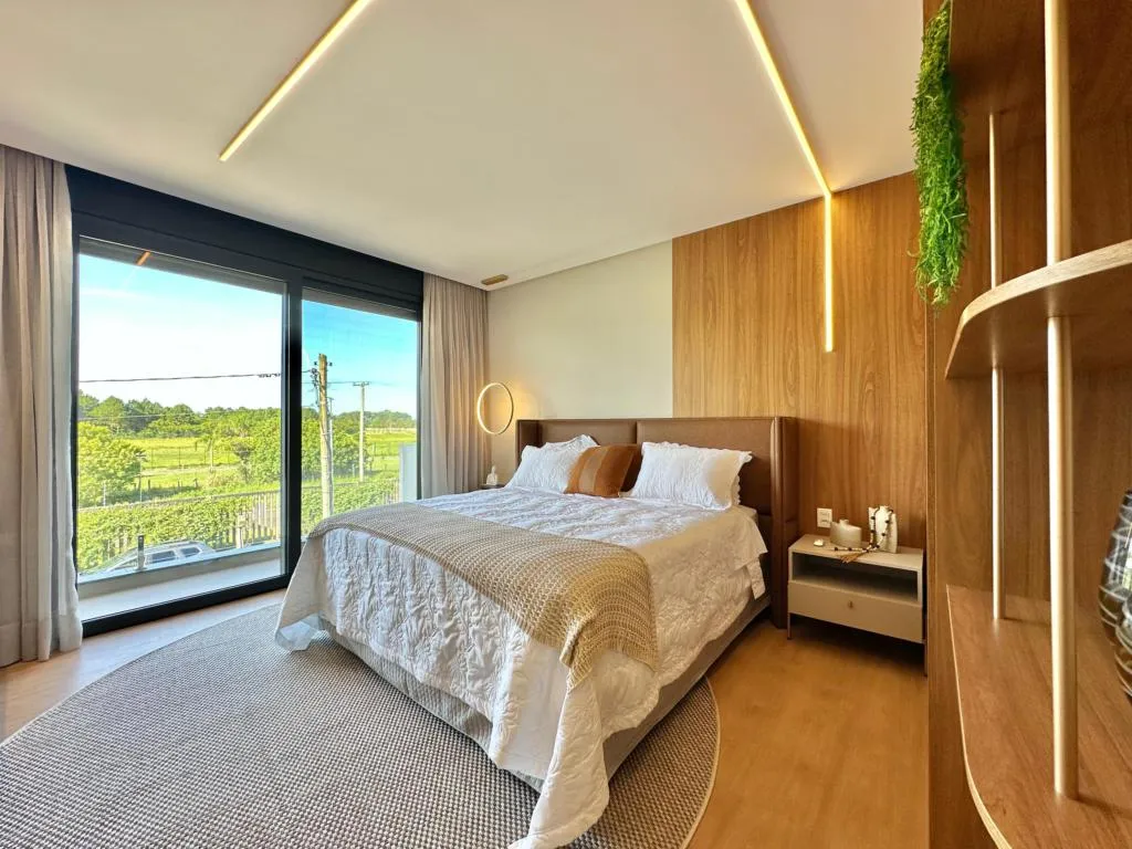 Imagem Casa em Condominio 5 Dormitórios - Bairro Santa Luzia