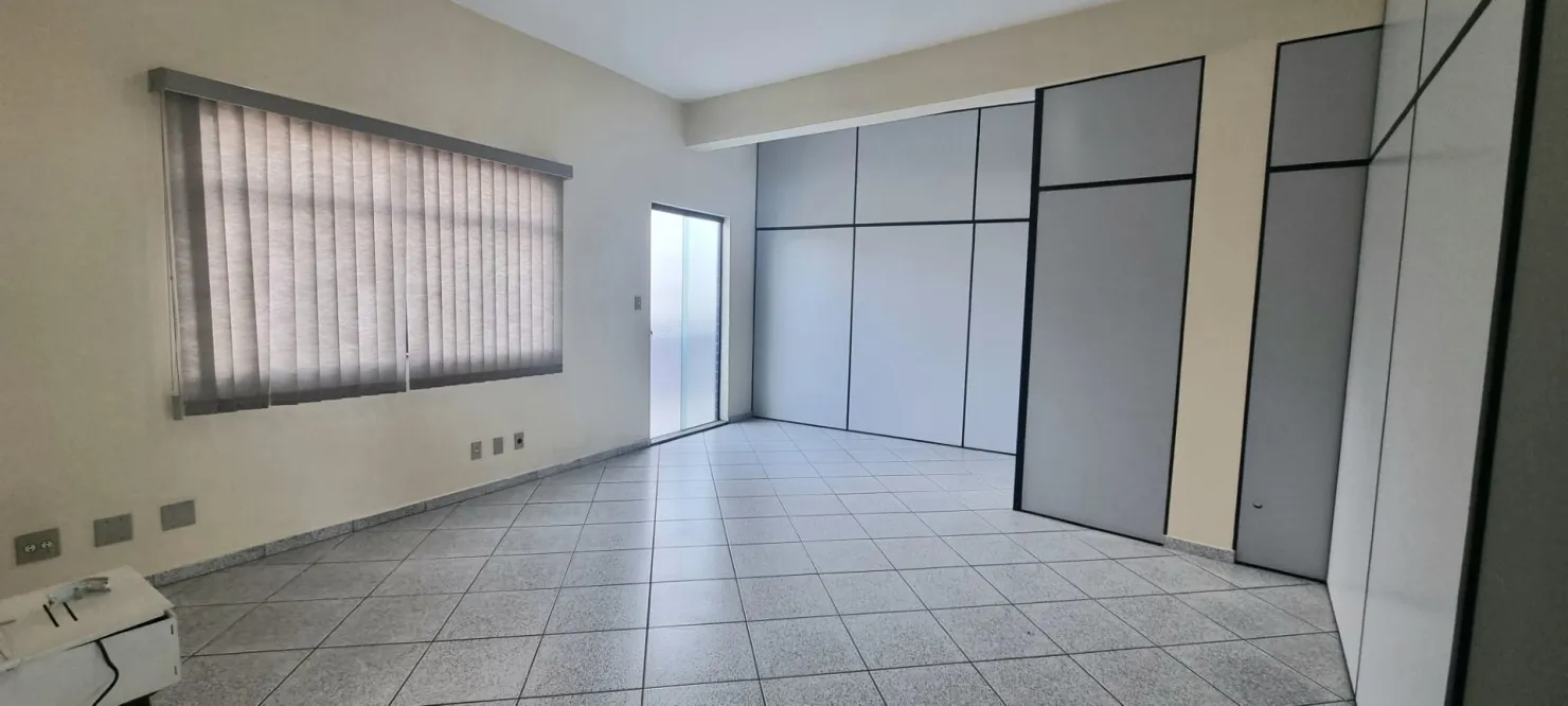 Imagem Prédio Comercial Completo com 3 Pisos, Elevador, Acesso Facilitado e Localização Estratégica para Seu Negócio