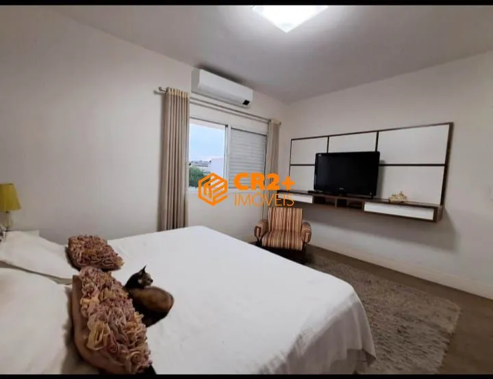 Imagem Vendo casa alto padrão 03 quartos 01 suíte 04 vagas de garagem em Taubaté/ São P