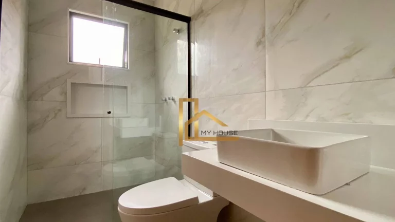 Imagem Casa 3 Quartos, 1 Suíte em Albuquerque, Teresópolis - Estilo e Conforto num verdadeiro Clube.