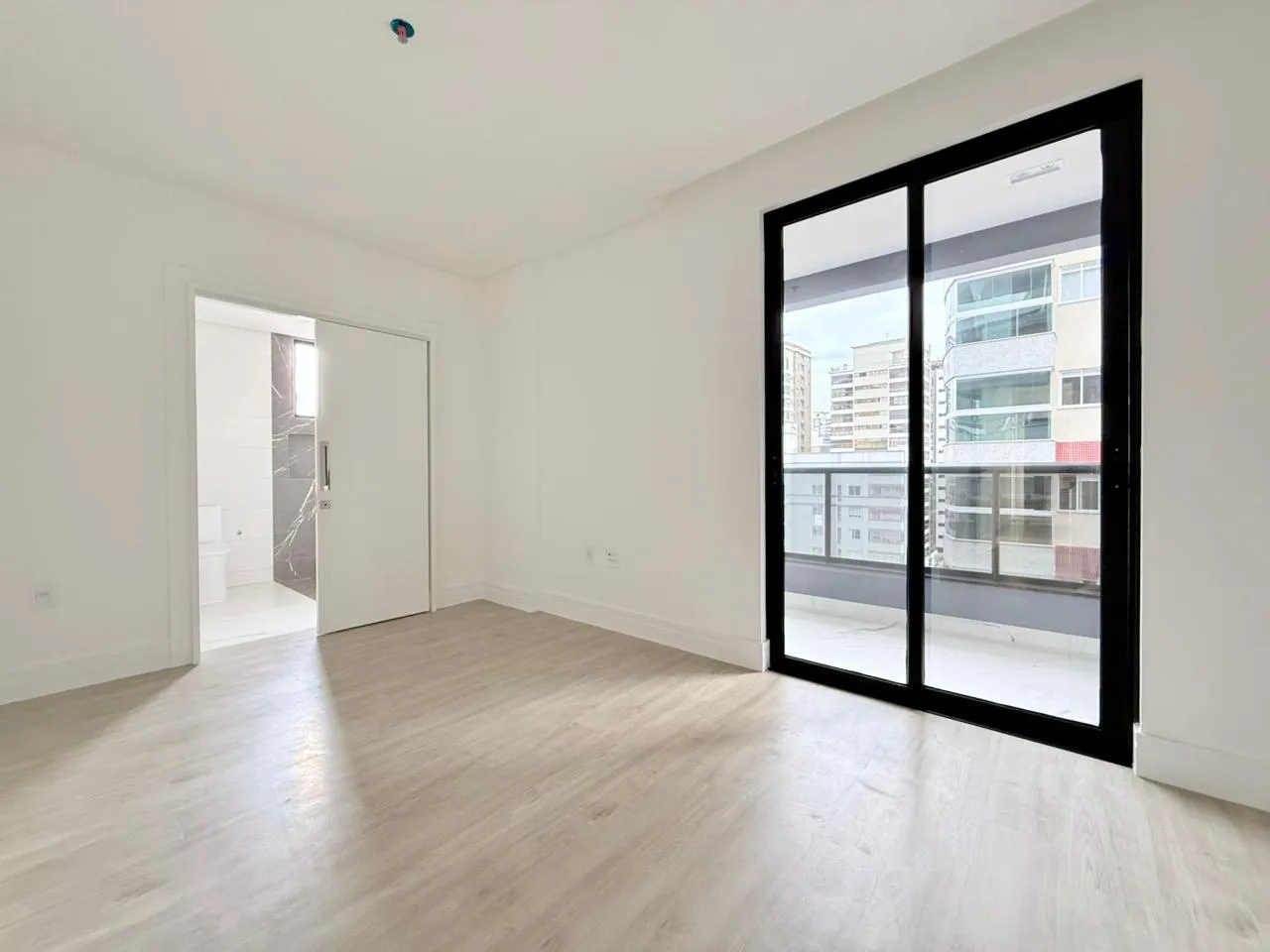 Imagem Apartamento à venda com 206m2 por R$ 3.500.000,00