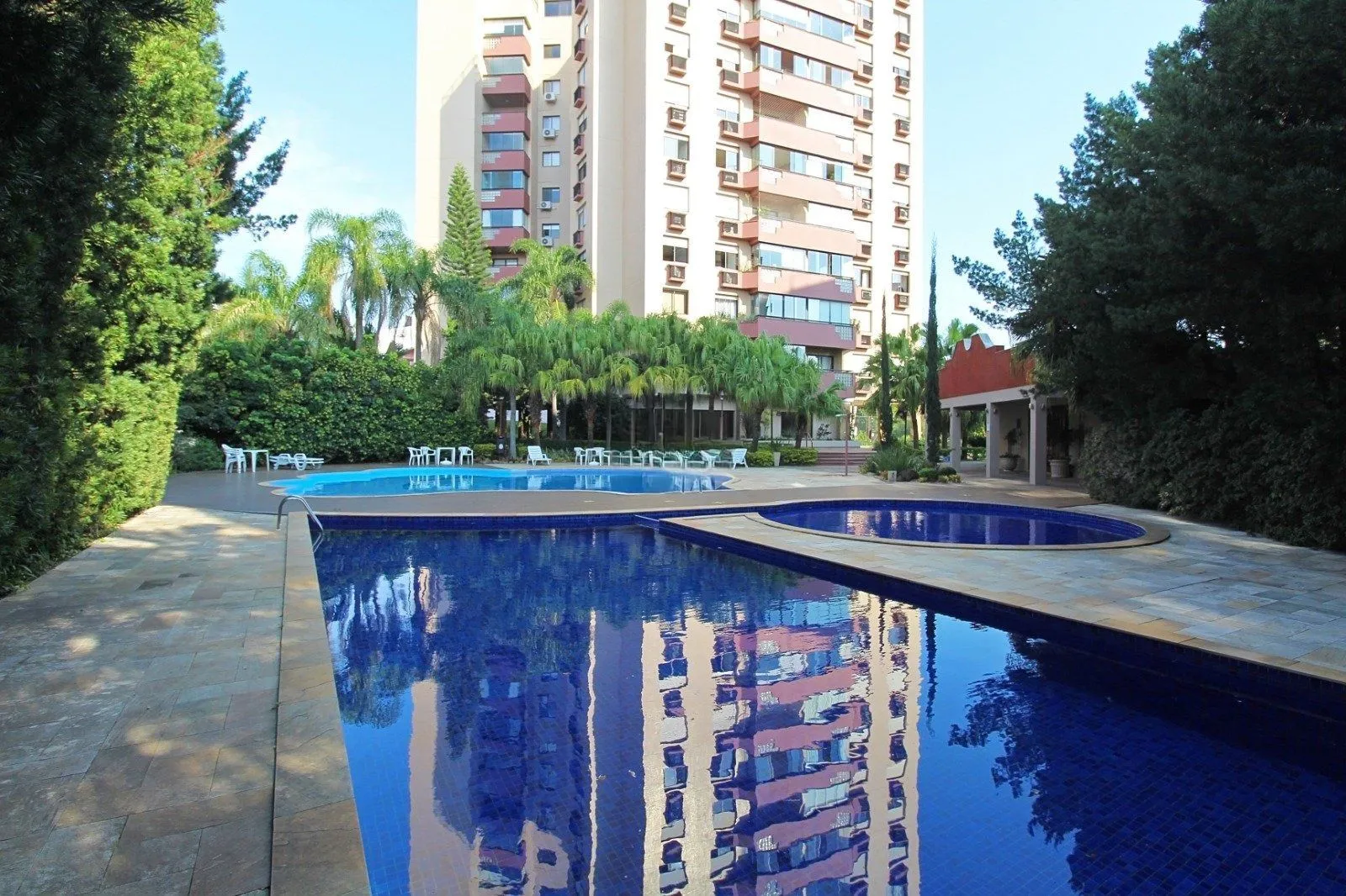 Imagem Apartamento de 2 dormitórios sendo 1 suíte e 1 vaga