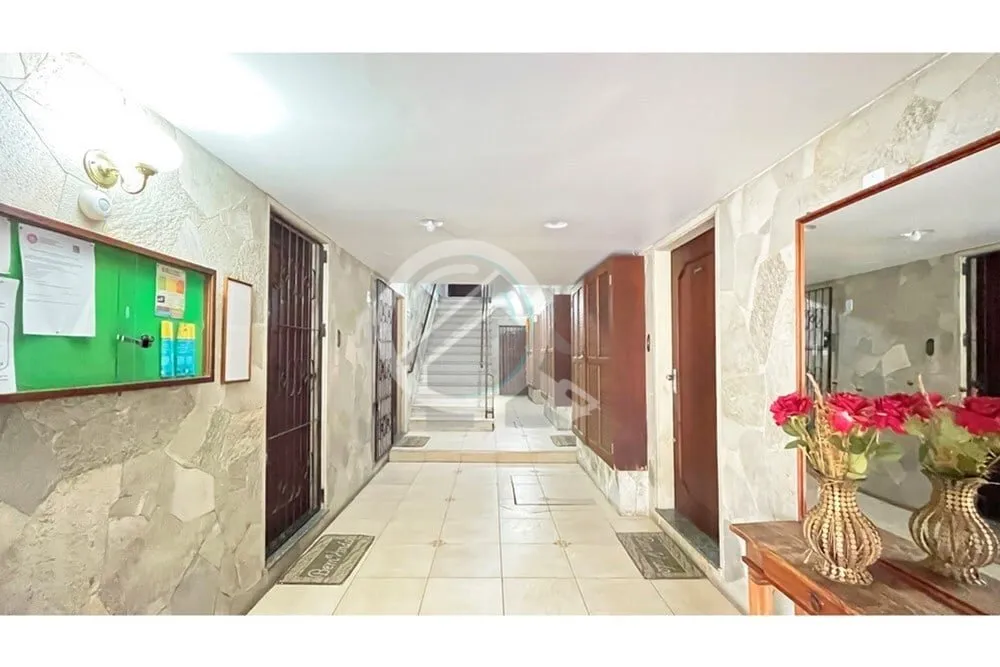 Imagem Localizado na Rua Capitão Pedro Werlang, 302, este encantador apartamento oferece uma combinação ...