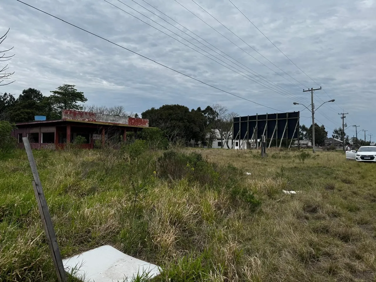 Imagem Terreno de 1 Hectare à Venda em Osório - Estrada do Mar de frente, RS com laudo Ambiental.