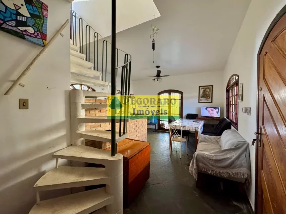 Imagem Casa à venda em Caraguatatuba Martim de Sá 3 quartos, 3 suítes, 1 sala, 3 banheiros, 10 vagas de garagem. 166m² de área.