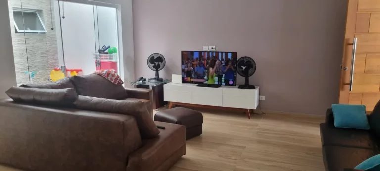 Imagem Linda casa à venda com piscina, 3 quartos, 1 suíte, 3 vagas em Peruíbe, SP
