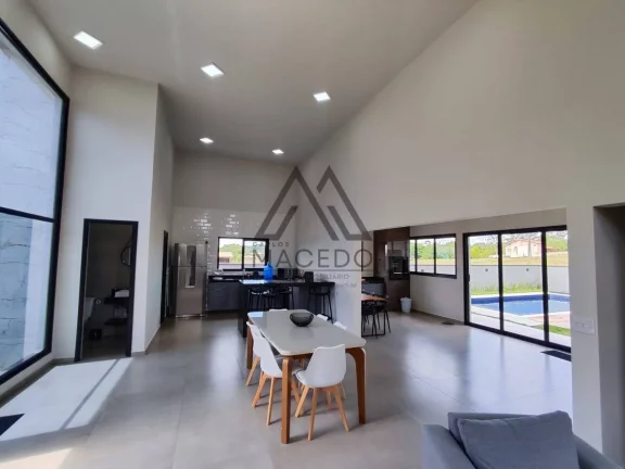 Imagem Casa térrea com 3 suítes e mobiliada - Ninho Verde 1
