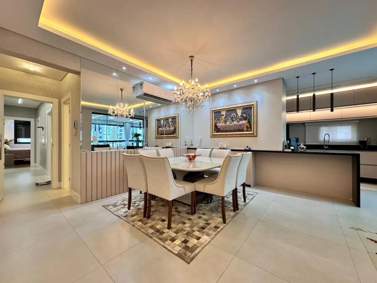 Imagem Apartamento à venda com 165m2 por R$ 2.800.000,00