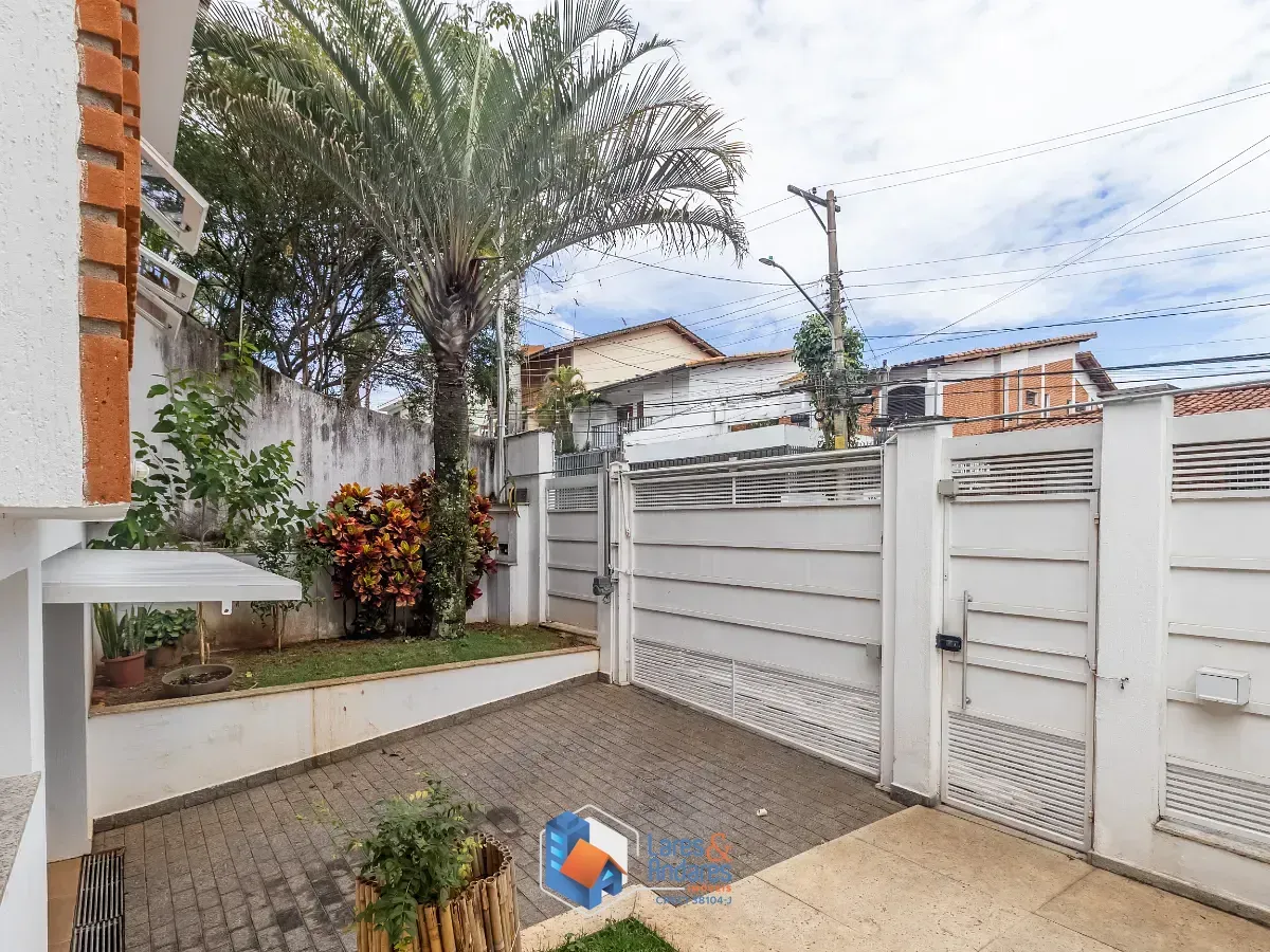 Imagem Sobrado para venda em Jardim Virginia Bianca com 3 quartos, sendo 3 suítes, 316m²