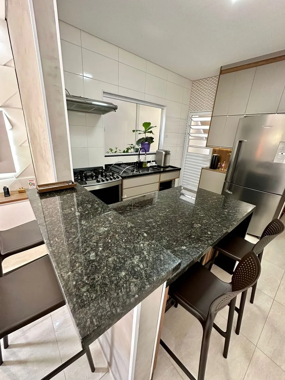 Imagem Casa à venda 2 Quartos, 1 Suite, 1 Vaga, 76M², Parque das Palmeiras, Pindamonhangaba - SP