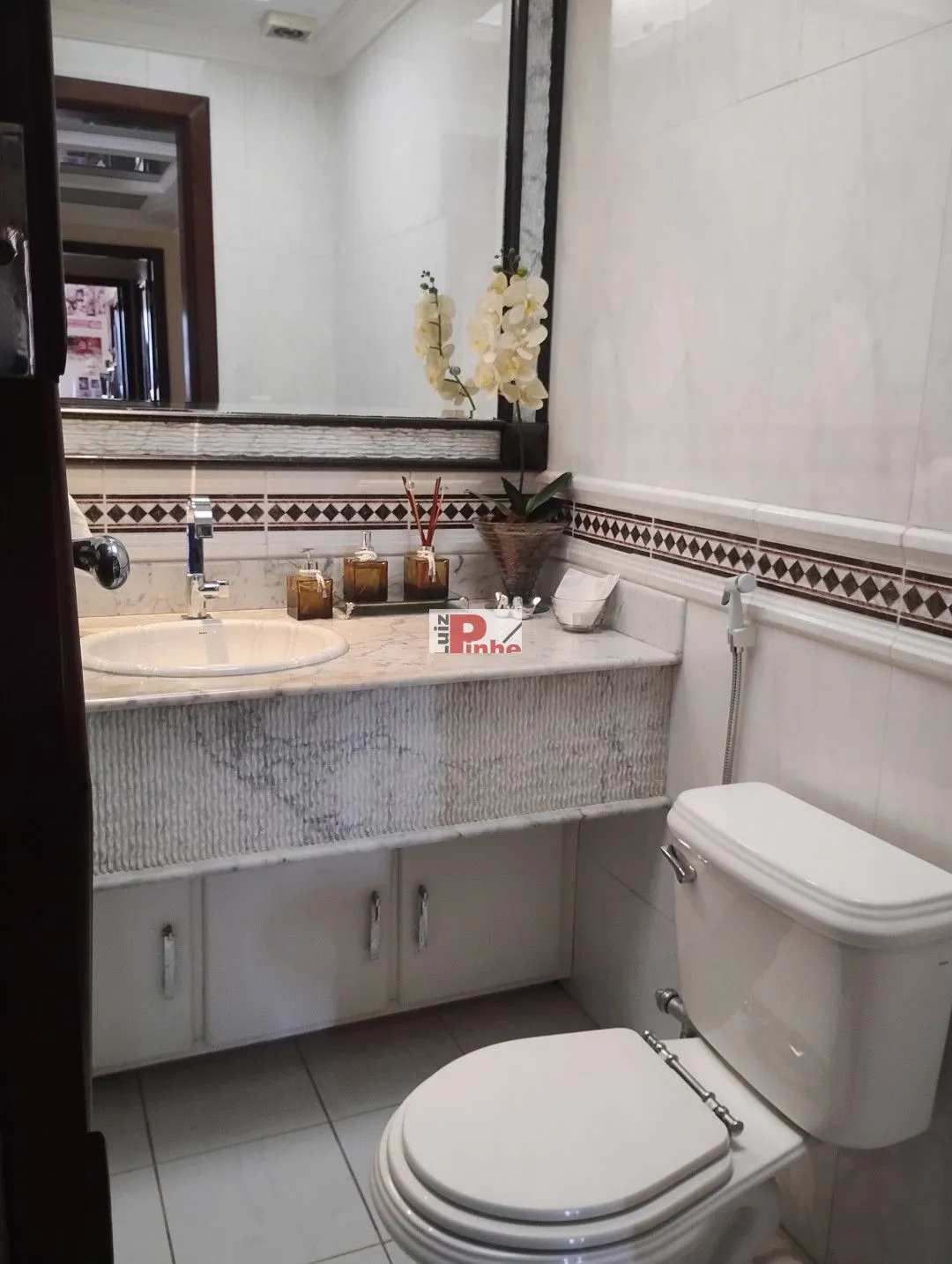 Foto do imóvel: Apartamento na Graca com 4 Suites