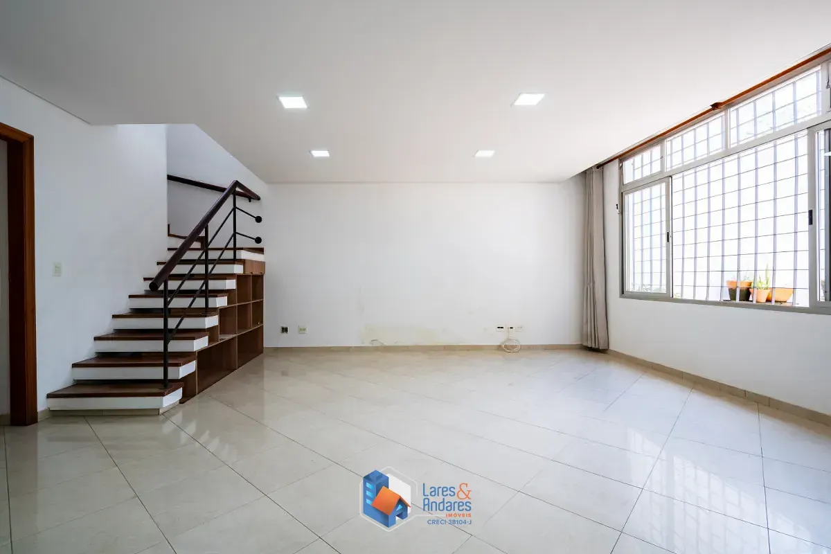 Imagem Casa de vila para venda em Campo Belo com 3 quartos, sendo 2 suítes, 172m²