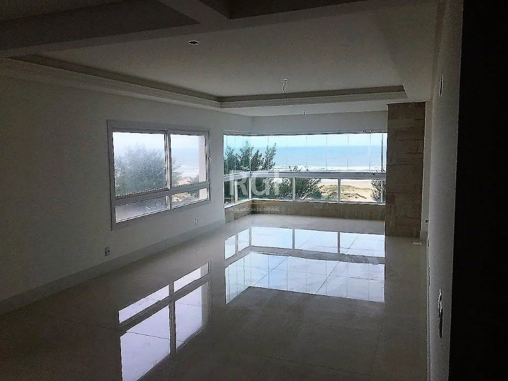 Imagem Apartamento para Venda - 123.48m², 3 dormitórios, sendo 2 suites, 2 vagas - Centro