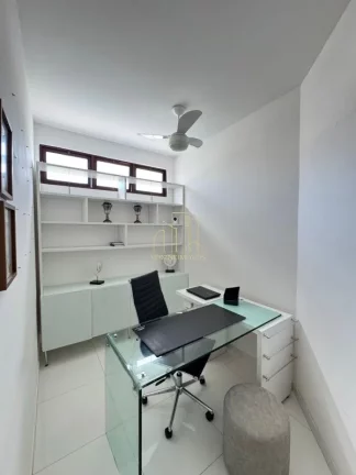 Imagem Casa à Venda no Itaigara | 4 Suítes | Piscina Privativa | Área Gourmet | 310m² Construídos