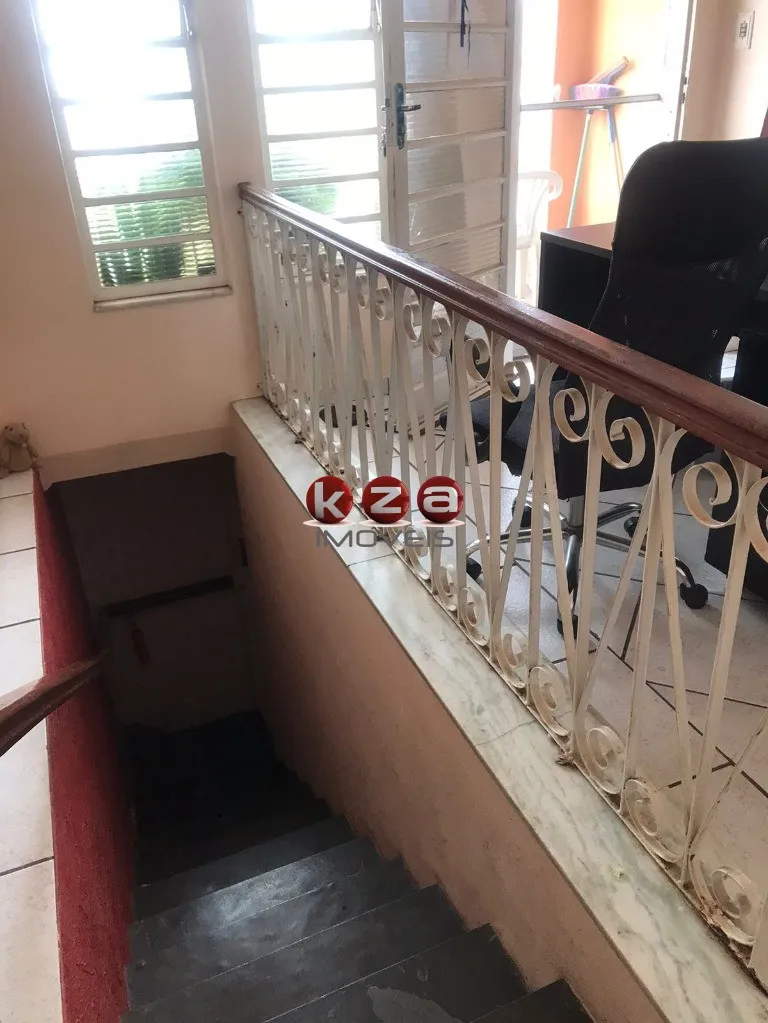 Imagem Imperdível Casa à Venda em Valinhos-SP, Jardim Bela Vista: 2 Quartos, 2 Salas, 3 Banheiros, 3 Vagas de Garagem!