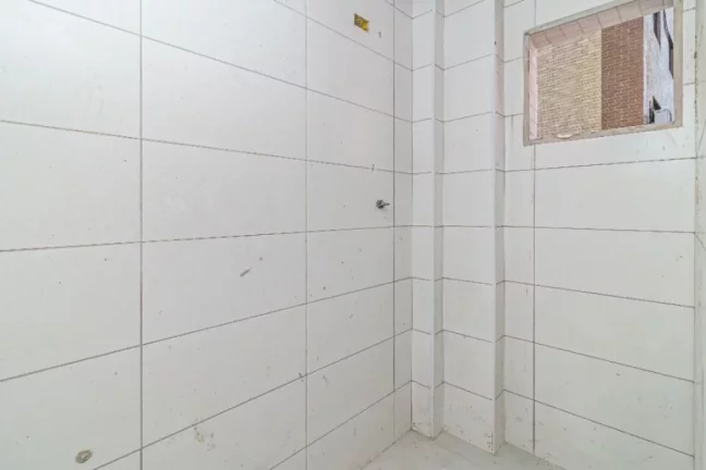 Imagem Conheça este lindo apartamento novo, com 2 dormitorios, e uma área de lazer completa, piscina adulta c/deck e piscina infantil. Á venda Imobiliaria Consulte Imoveis.