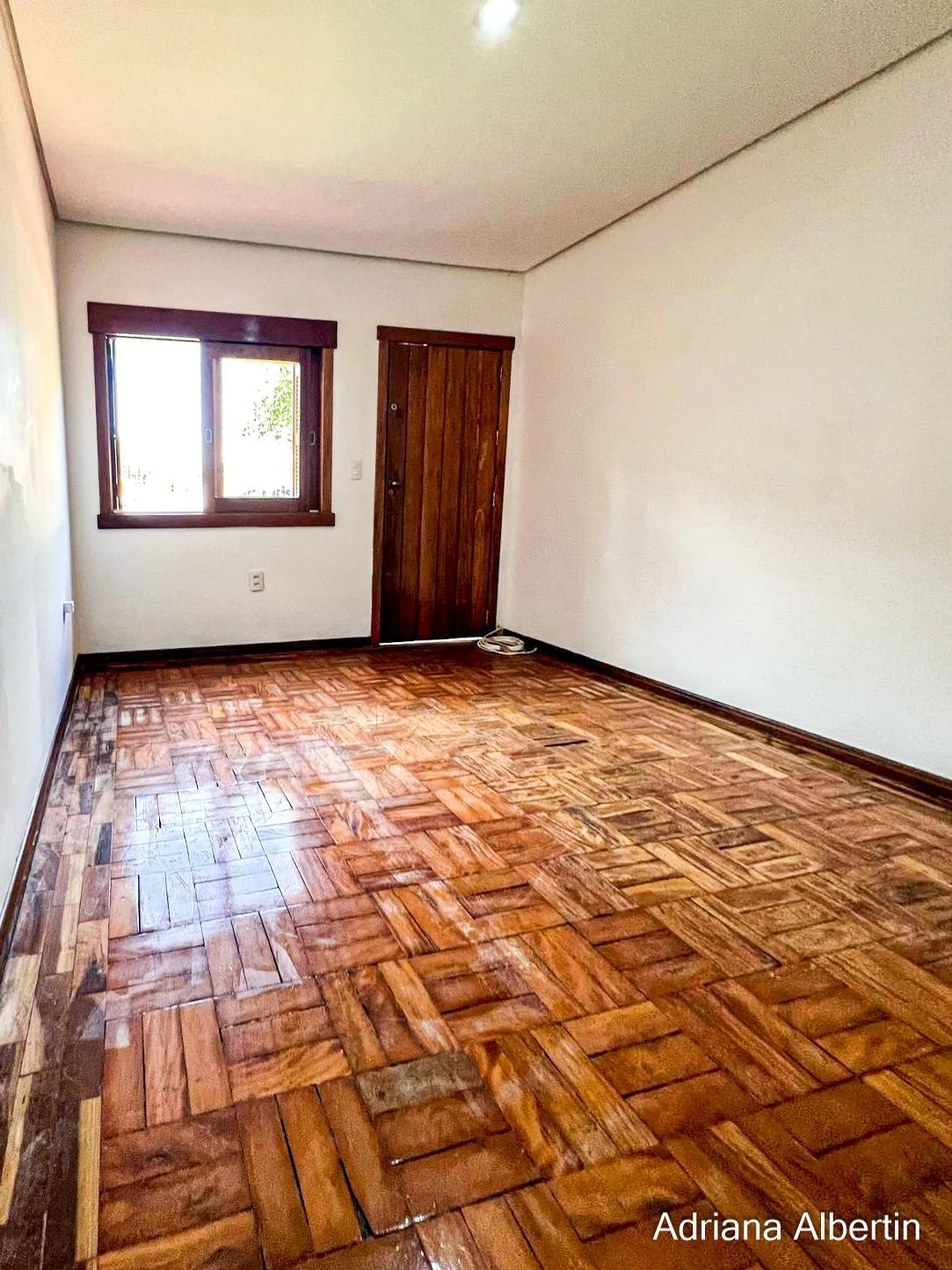 Imagem Casa para Venda - 180m², 3 dormitórios, sendo 1 suites, 2 vagas - Ipanema