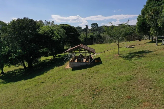 Imagem Chácara em Campo Largo com lago a venda