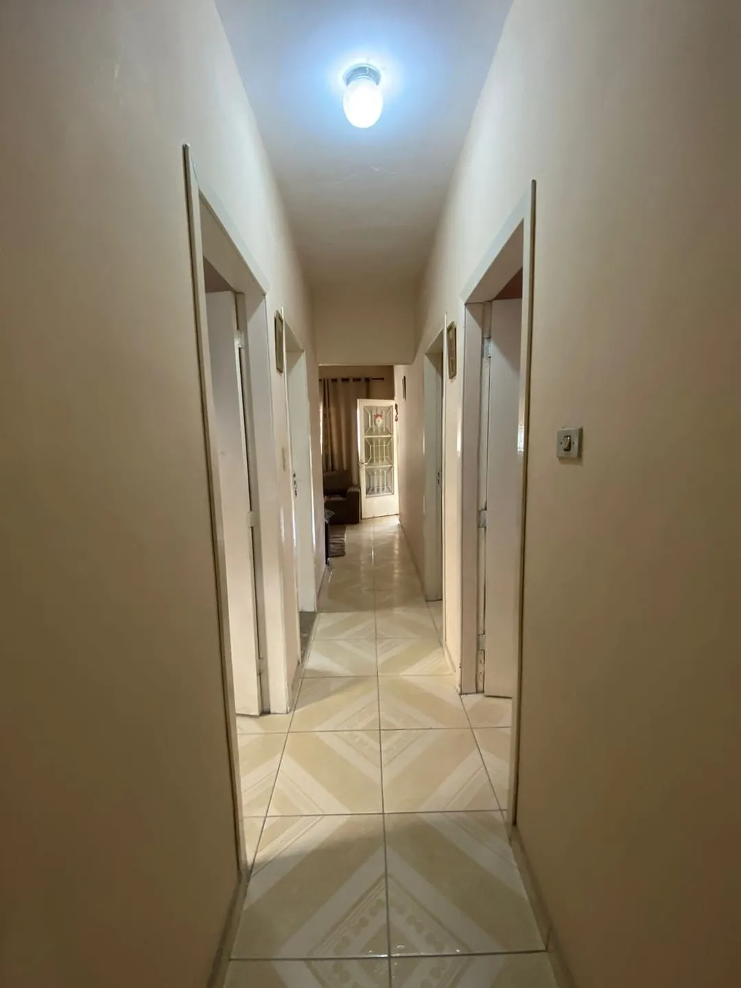 Imagem Casa à venda 4 Quartos, 1 Vaga, 250M², Jardim Baronesa, Taubaté - SP