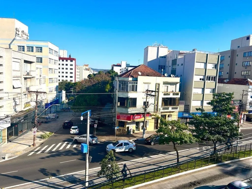 Imagem APARTAMENTO 3 DORMITÓRIOS, 2 VAGAS DE GARAGEM, NO BAIRRO PETRÓPOLIS, POA/RS