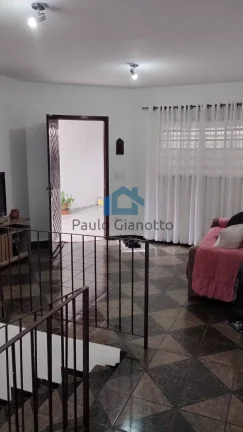 Imagem Sobrado à Venda na Granja Carolina em Cotia / SP