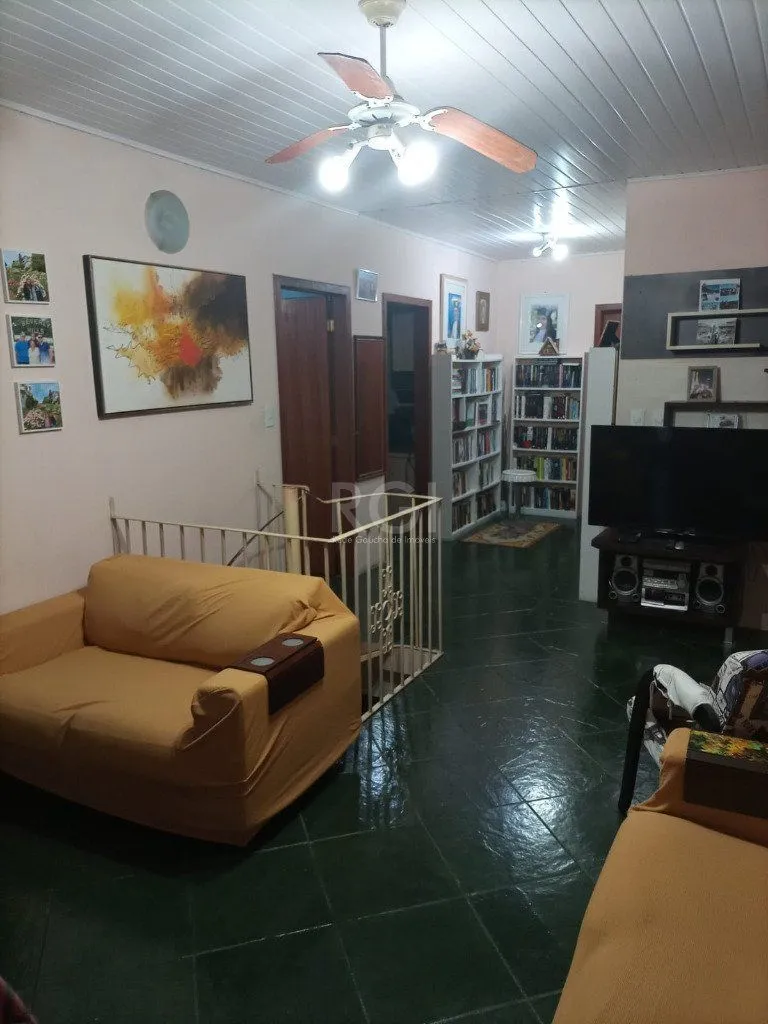 Imagem Casa para Venda - 200m², 4 dormitórios, 2 vagas - Vila Ipiranga