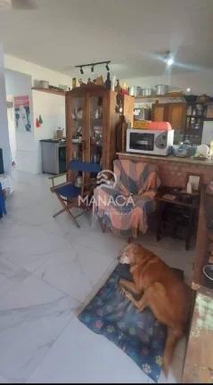 Imagem Casa Espaçosa - Aceita permuta por casa menor no mesmo bairro.