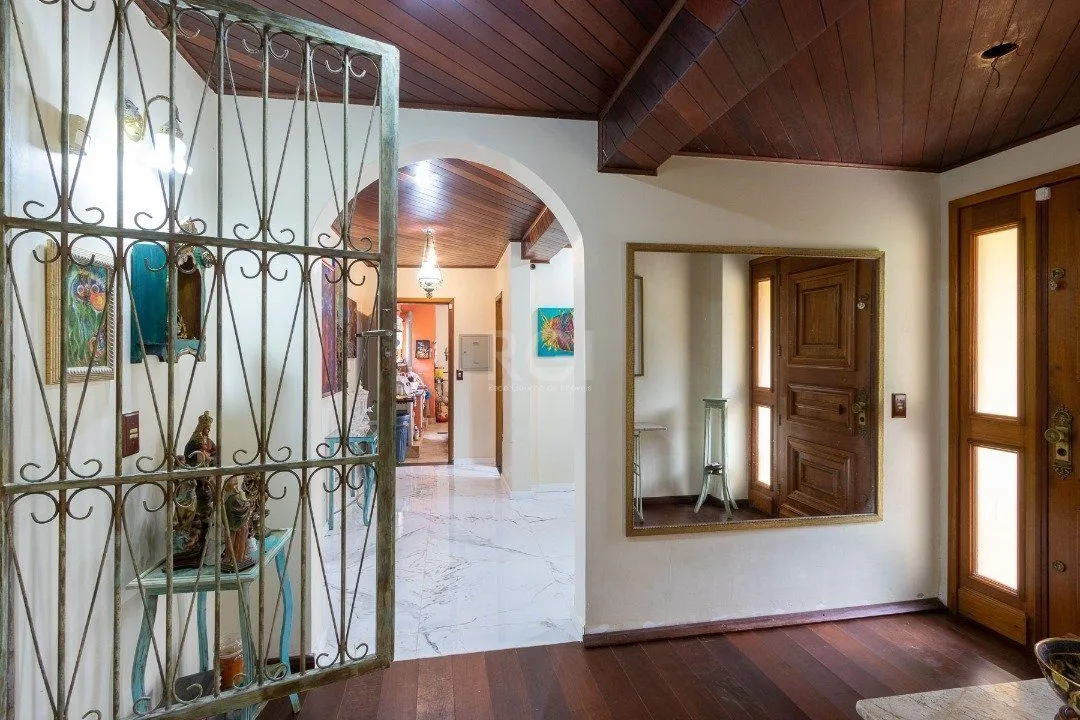 Imagem Casa Condominio para Venda - 386m², 3 dormitórios, sendo 2 suites, 2 vagas - Espirito Santo
