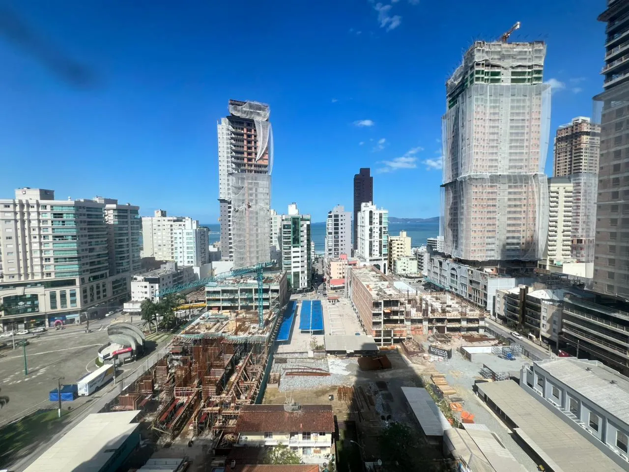 Imagem Apartamento à venda com 135m2 por R$ 2.500.000,00