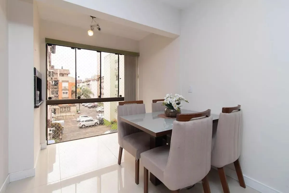 Apartamento com 03 dormitorios e vaga de garagem na Cavalhada -Porto Alegre/RS
